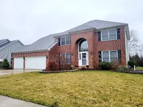 734 Pinecreek Dr, North Aurora, IL 60542