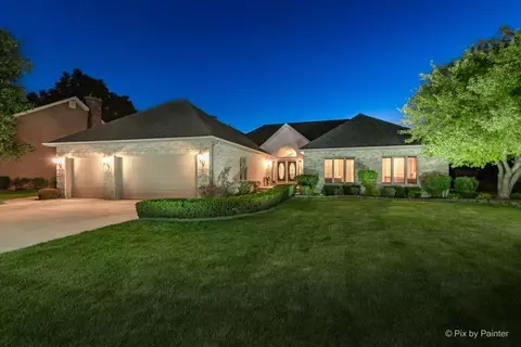 714 Fairview Ln, Bartlett, IL 60103