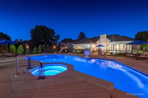714 Fairview Ln, Bartlett, IL 60103 photo 9