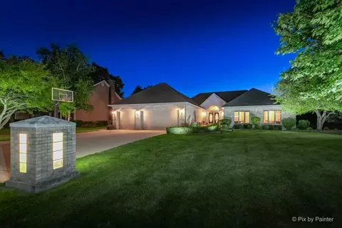 714 Fairview Ln, Bartlett, IL 60103 photo 2
