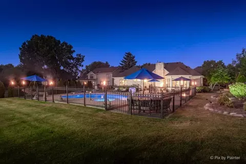 714 Fairview Ln, Bartlett, IL 60103 photo 4