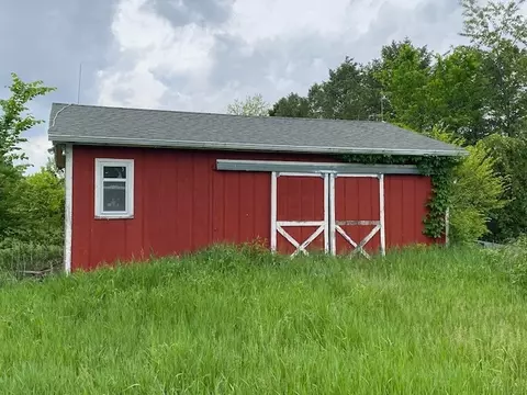 000 Capron Rd, Capron, IL 61012