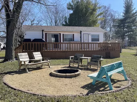 23-46 Woodhaven Lakes St, Sublette, IL 61367