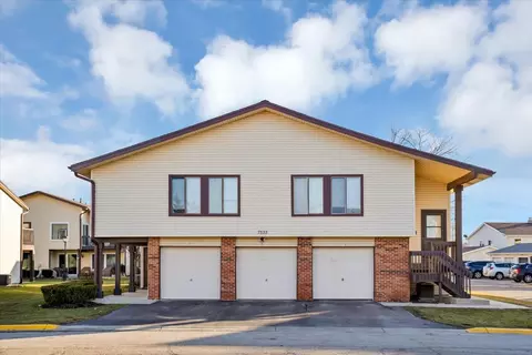 7535 Bristol Ln #2, Hanover Park, IL 60133