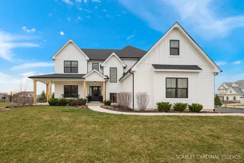 1148 Redbud Ln, Sugar Grove, IL 60554