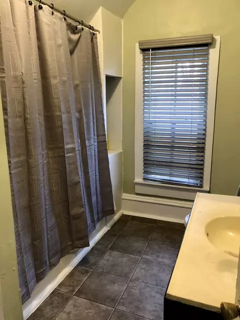 355 357 May St, Elgin, IL 60120 photo 9