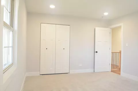 Bedroom - 1400 Salvington Pl, Wheeling, IL 60090 photo 2 of 3