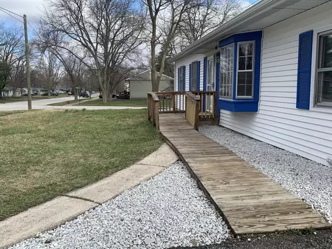 Exterior - 3629 John St, Steger, IL 60475 photo 4 of 10