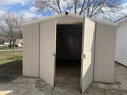 Exterior - 3629 John St, Steger, IL 60475 photo 10 of 10