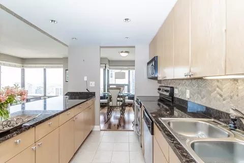 30 E Huron St #5107, Chicago, IL 60611 photo 7