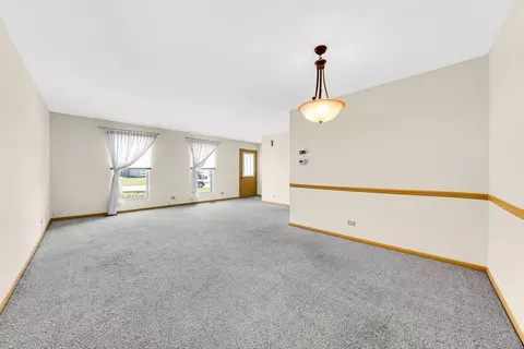 Other - 810 W Pine Ave, Roselle, IL 60172 photo 1 of 6