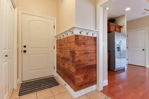 Entry Way - 2281 Heather Ridge Dr, Normal, IL 61761 photo 5 of 6