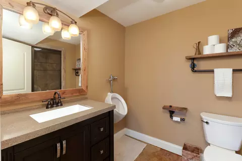 Bath - 2281 Heather Ridge Dr, Normal, IL 61761 photo 8 of 9