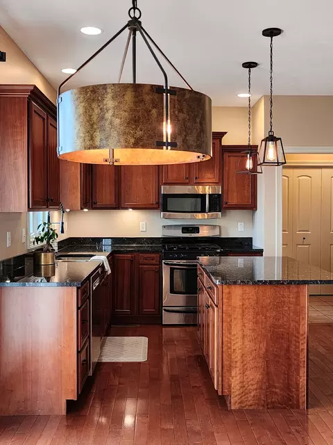 Kitchen - 2281 Heather Ridge Dr, Normal, IL 61761 photo 6 of 8
