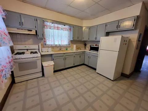 17 W 32nd St, Steger, IL 60475 photo 5