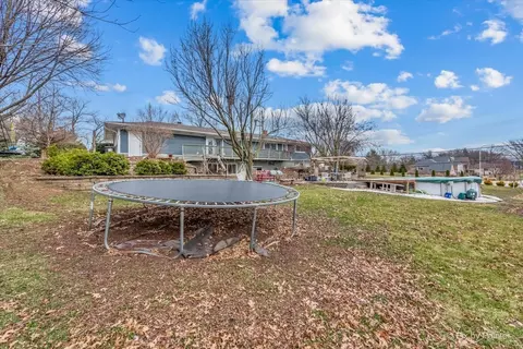 Exterior - 38 W271 Stevens Ln, Elgin, IL 60124 photo 8 of 13