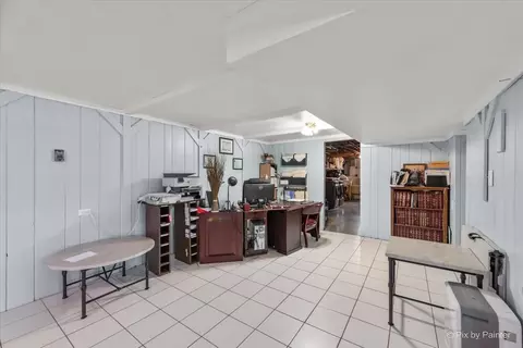 Kitchen - 38 W271 Stevens Ln, Elgin, IL 60124 photo 5 of 5