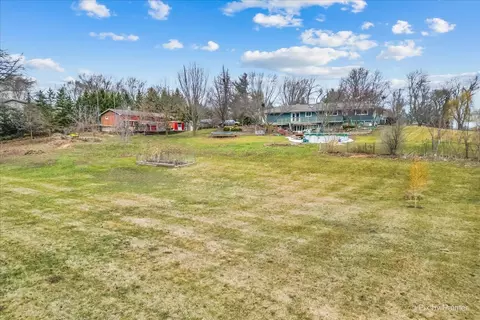 Exterior - 38 W271 Stevens Ln, Elgin, IL 60124 photo 5 of 13