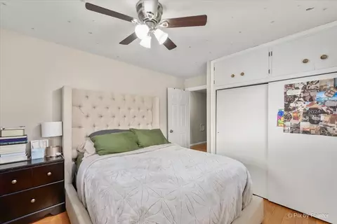 Bedroom - 38 W271 Stevens Ln, Elgin, IL 60124 photo 4 of 6