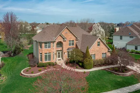 3819 Royal Portrush Dr, Naperville, IL 60564