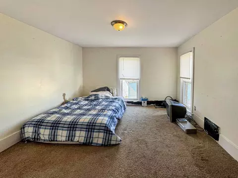 Bedroom - 921 E Garden St, Freeport, IL 61032 photo 1 of 1