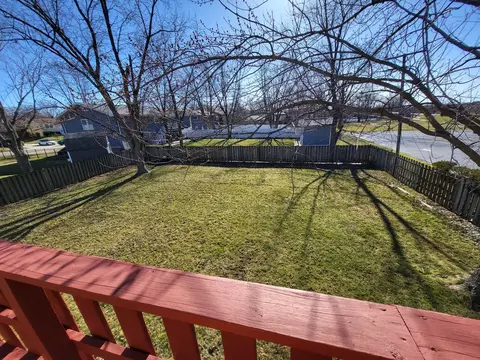 Exterior - 1770 Chippendale Rd, Hoffman Estates, IL 60169 photo 5 of 8