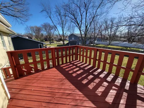 Exterior - 1770 Chippendale Rd, Hoffman Estates, IL 60169 photo 3 of 8