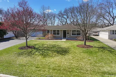 1232 Longmeadow Dr, Glenview, IL 60025