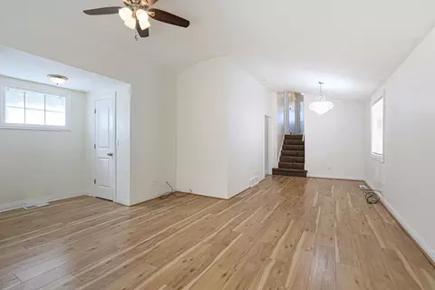 Entry Way - 546 E 87th St, Chicago, IL 60619 photo 1 of 2