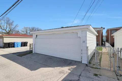 Exterior - 546 E 87th St, Chicago, IL 60619 photo 4 of 4