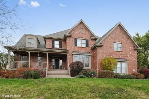 1623 Robert Ln, Naperville, IL 60564