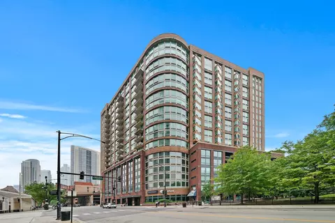 600 N Kingsbury St #502, Chicago, IL 60654