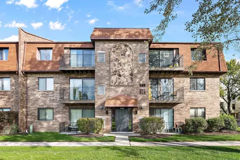 109 W Brandon Ct W #E35, Palatine, IL 60067