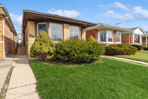 208 E 87th St, Chicago, IL 60619