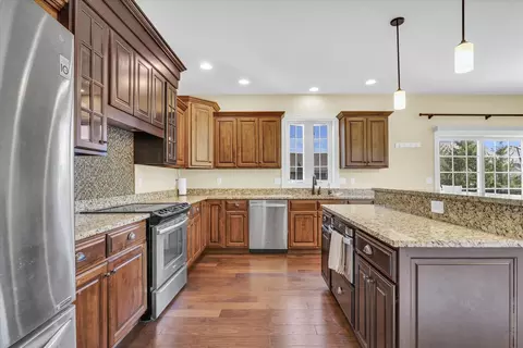 Kitchen - 2110 Max Run Dr, Champaign, IL 61822 photo 3 of 4