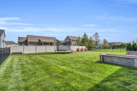 Exterior - 2110 Max Run Dr, Champaign, IL 61822 photo 8 of 10