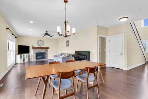 Dining - 2110 Max Run Dr, Champaign, IL 61822 photo 1 of 2
