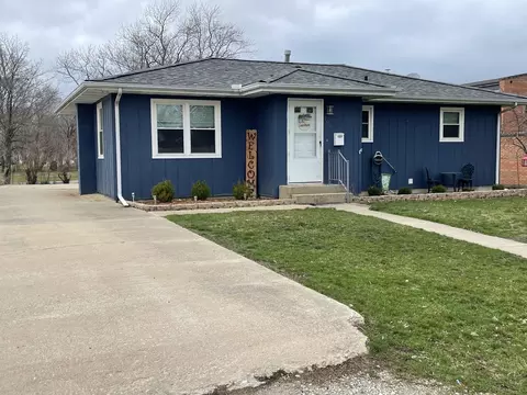 802 6th Ave, Rock Falls, IL 61071