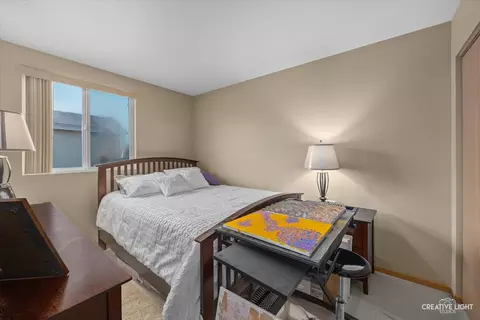 Bedroom - 882 Serendipity Dr, Aurora, IL 60504 photo 1 of 2