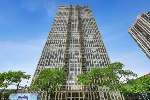 1660 N La Salle St #3002, Chicago, IL 60614