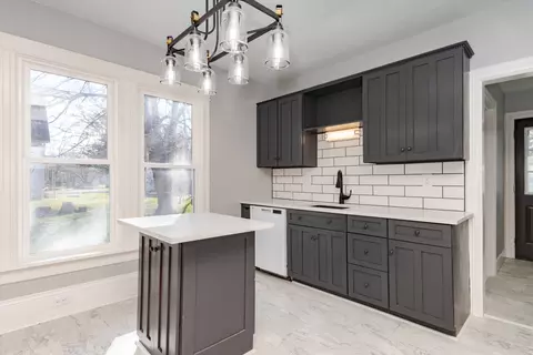 Kitchen - 208 W Monroe St, Dana, IL 61321 photo 3 of 7