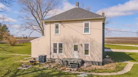 Exterior - 208 W Monroe St, Dana, IL 61321 photo 4 of 6