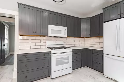 Kitchen - 208 W Monroe St, Dana, IL 61321 photo 4 of 7