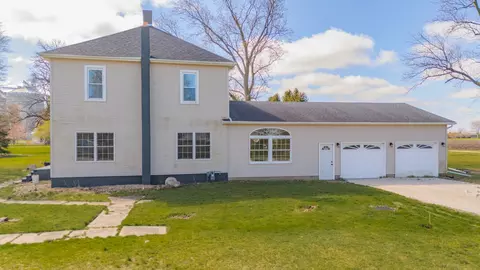208 W Monroe St, Dana, IL 61321