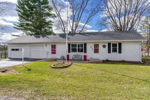 Exterior - 109 S State St, Durand, IL 61024 photo 2 of 12