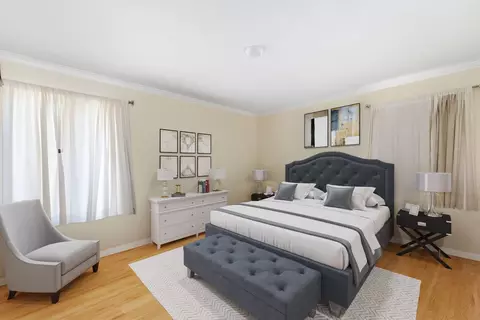 Bedroom - 1331 Carlisle Ave, Elk Grove Village, IL 60007 photo 1 of 3