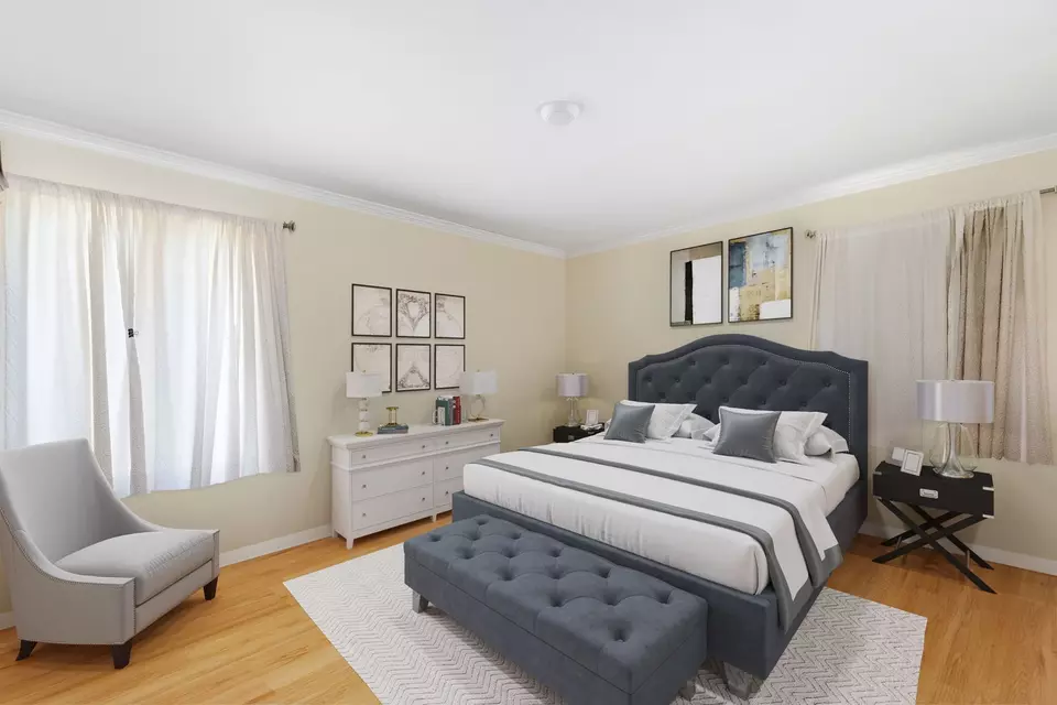 Bedroom - 1331 Carlisle Ave, Elk Grove Village, IL 60007 photo 1 of 3