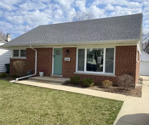 609 S Dunton Ave, Arlington Heights, IL 60005