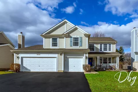 18481 W Springwood Dr, Grayslake, IL 60030