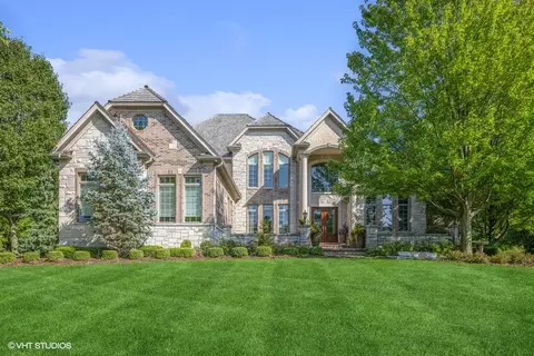 8301 Fars Cove Ct, Burr Ridge, IL 60527